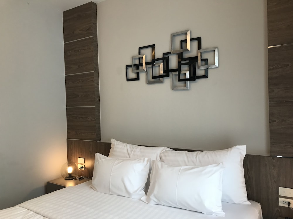 Luxury Jacuzzi Room photo 2