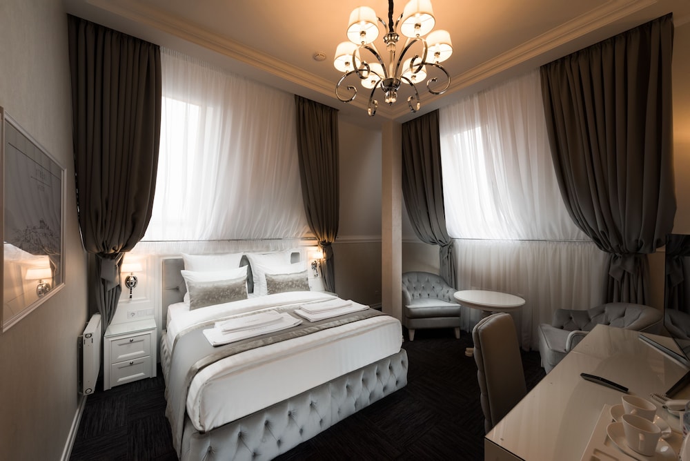 Comfort Room, 1 King Bed photo 2
