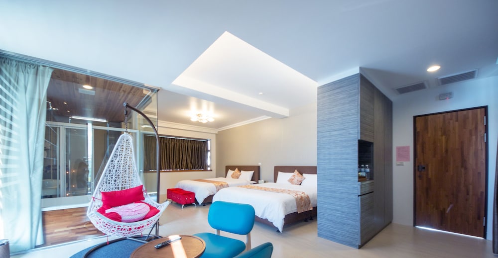Luxury Quadruple Room, 1 Bedroom, Bathtub photo 1