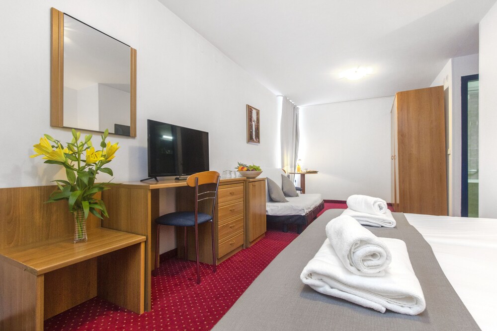 Double Room, Sea View - Photo 11