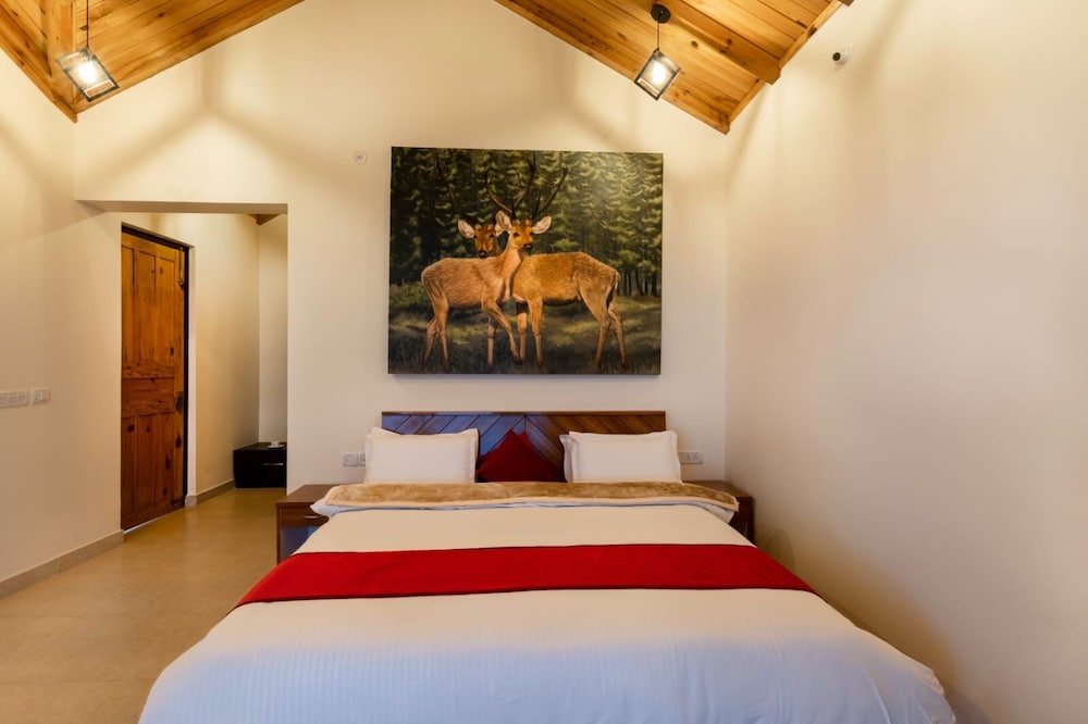 Executive Himalayan View Room with Balcony photo 2
