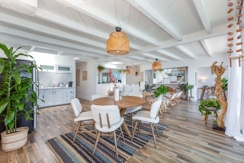 Luxury Villa photo 2