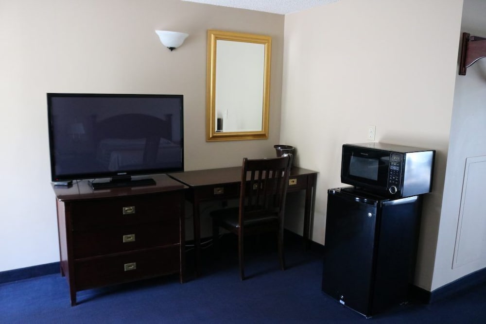 Family Room photo 2