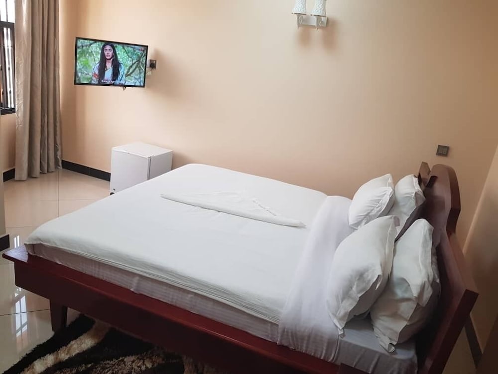 Deluxe Room, 1 King Bed, Non Smoking, City View