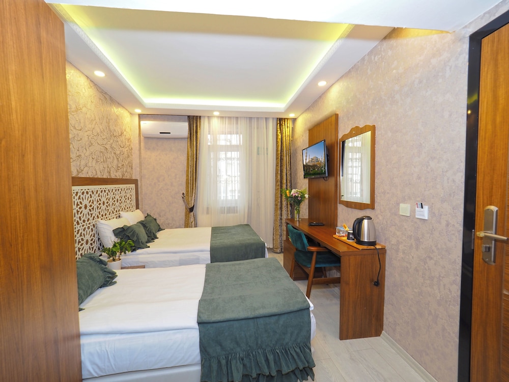 Standard Twin Room photo 3