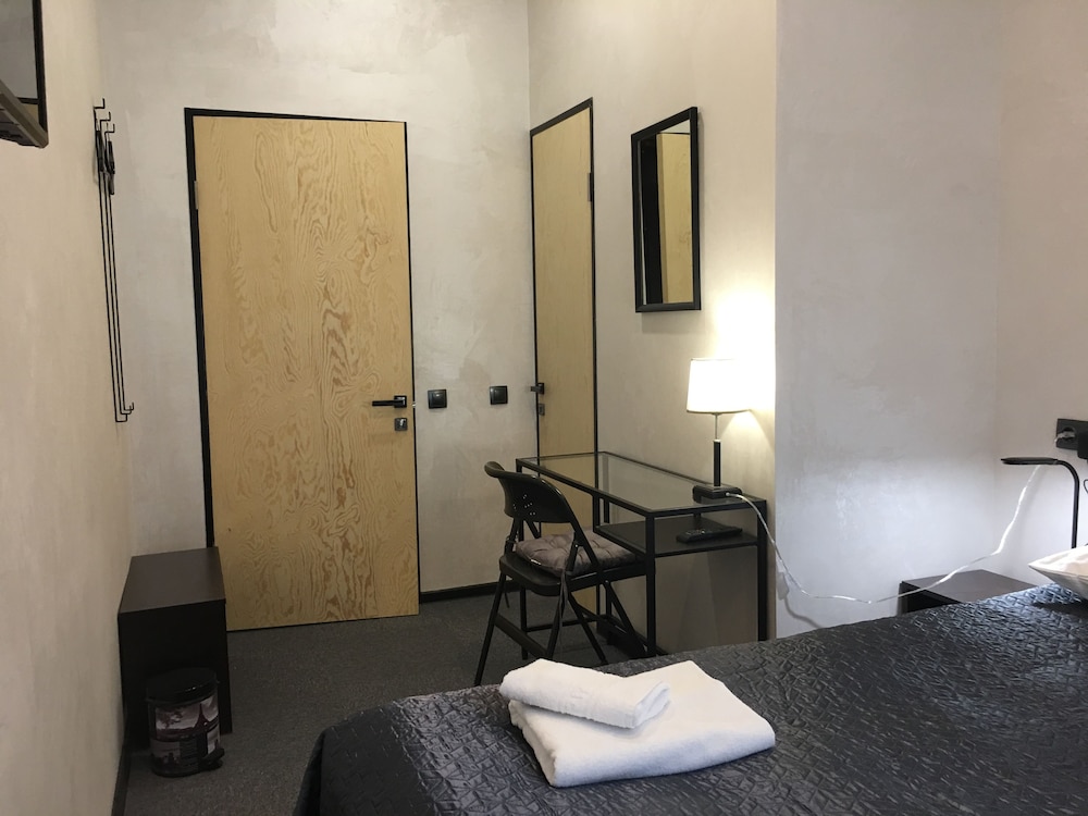 Standard Double Or Twin Room photo 2