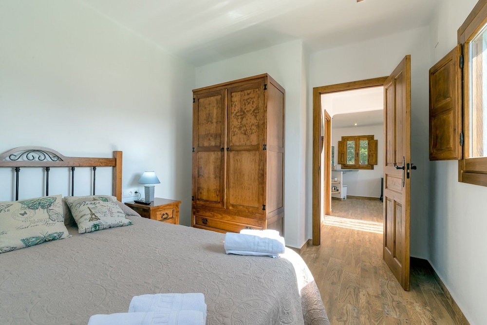Apartamento, con baño privado