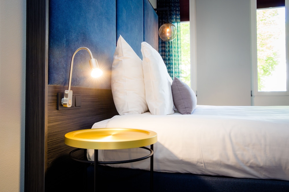 Premium Room - Photo 6