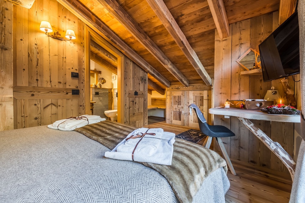 Double Room - Photo 22