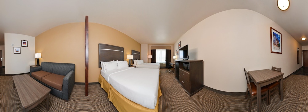 Suite, Multiple Beds, Accessible (Accessible Tub)