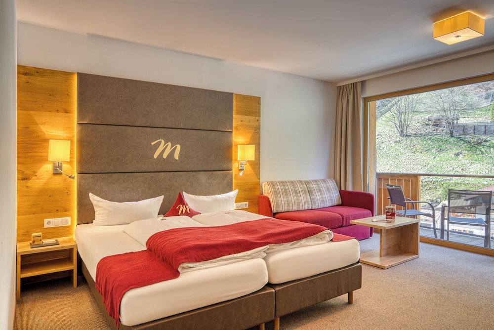 Superior Double Room, Balcony