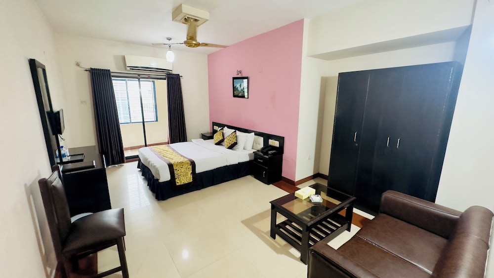 Deluxe Room - Photo 4