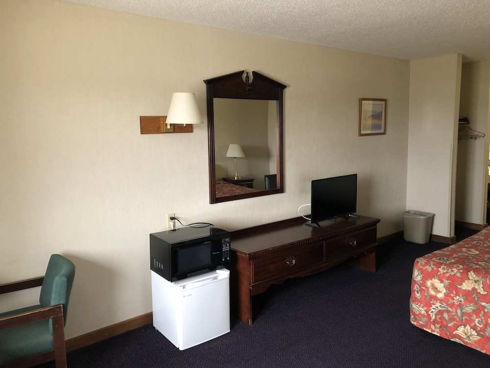 Room, 1 Queen Bed, Non Smoking photo 2
