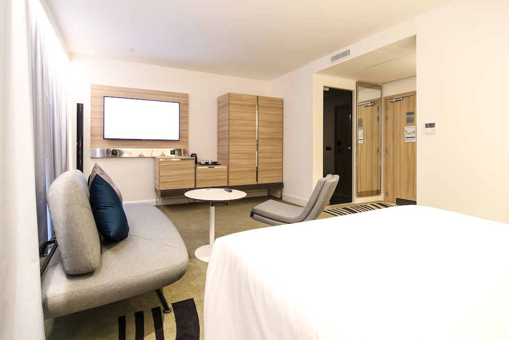 Superior Double Room, 1 Double Bed with Sofa bed - Photo 4
