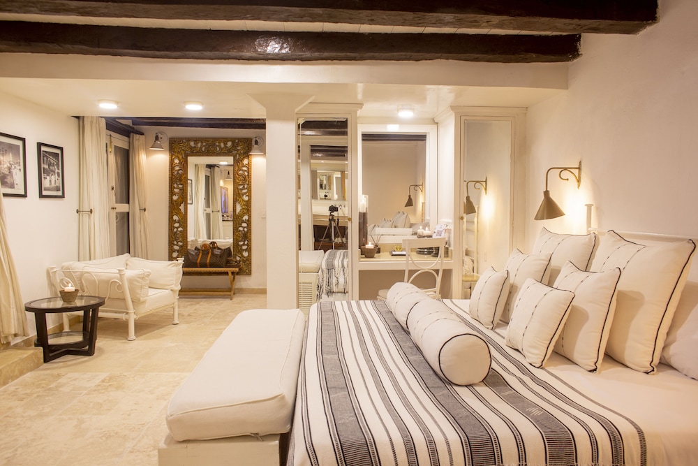 Suite, Balcony photo 1