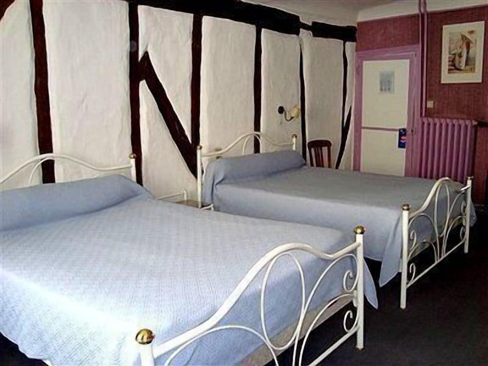 Standard Triple Room - Photo 1