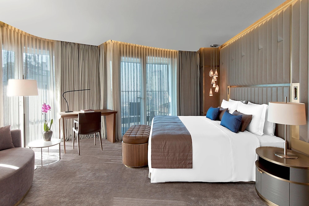 Suite, 1 Bedroom thumbnail 6