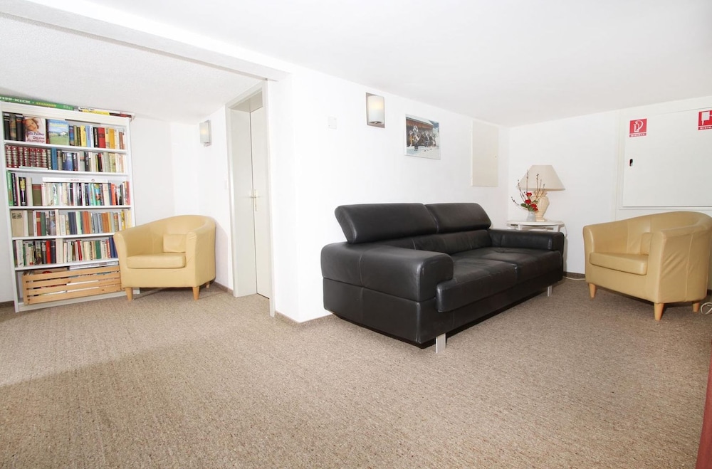Suite, Mountain View photo 3