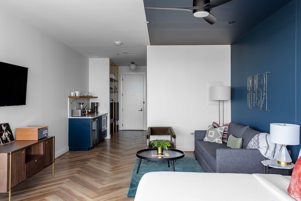 King Studio (Self Check-in with Virtual Front Desk)