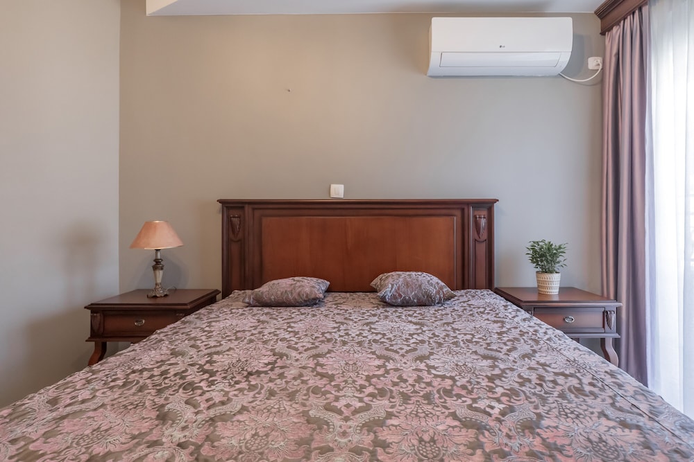 Basic Apartment, 1 Queen Bed With Sofa Bed, Non Smoking