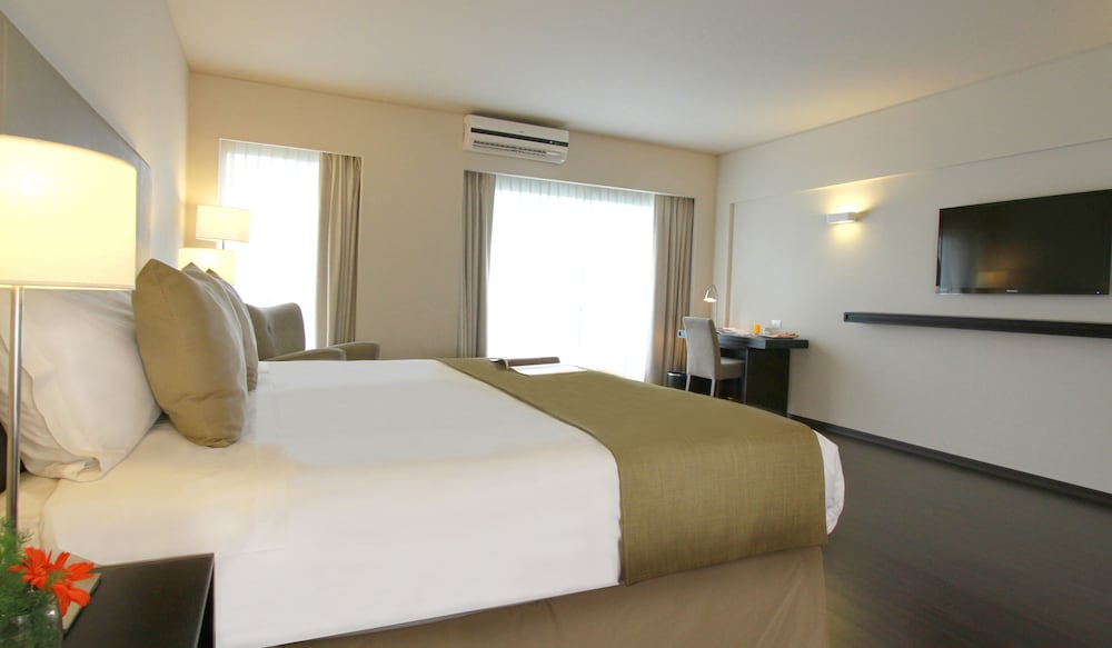 Suite, 1 King Bed