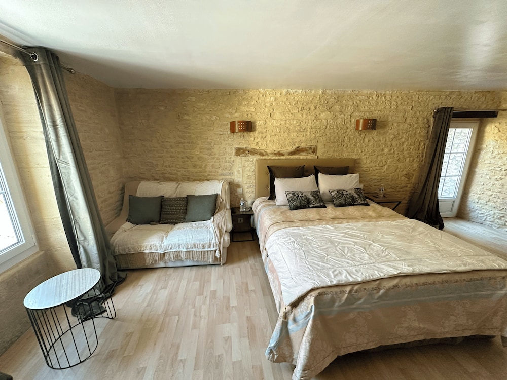 Comfort Room photo 2