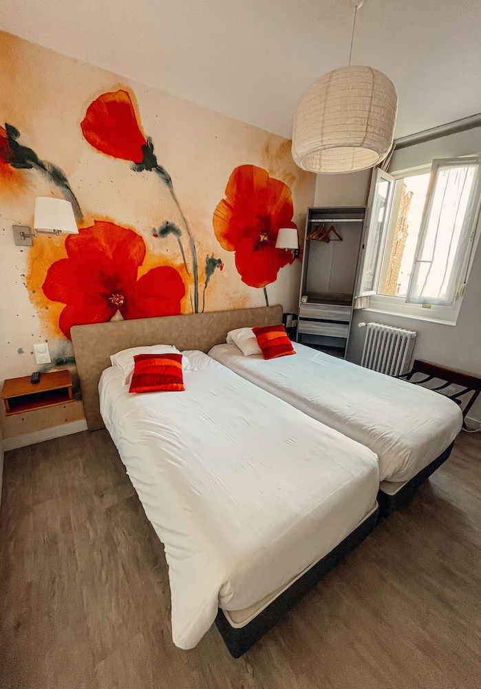 Superior Double or Twin Room photo 2