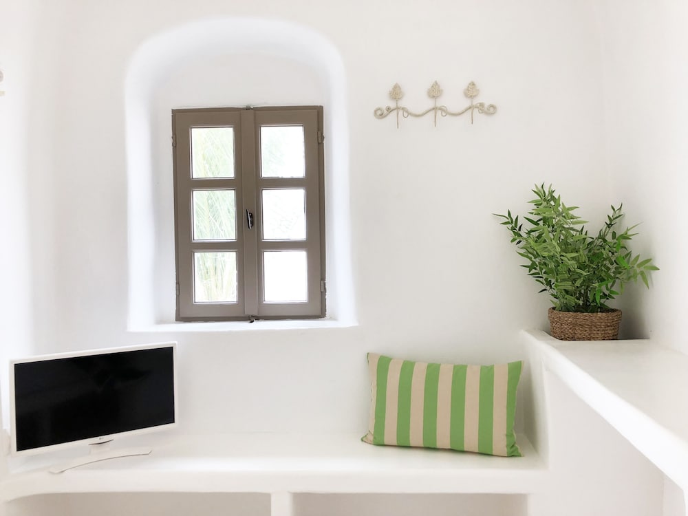 Classic Suite, Sea View - Photo 11