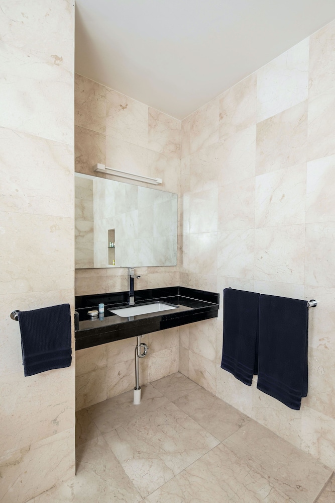 Luxury Studio Suite photo 3
