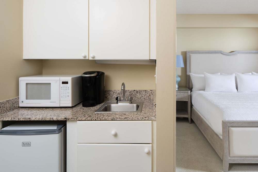 Room, 1 King Bed, Ocean View (Brighton) - Photo 4