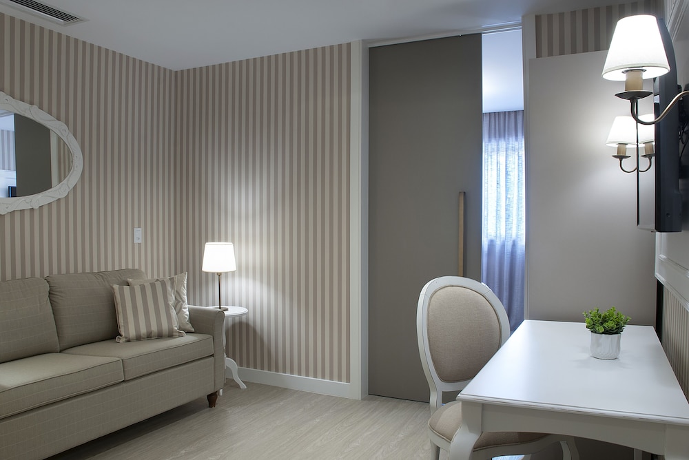 Classic Twin Room - Photo 5