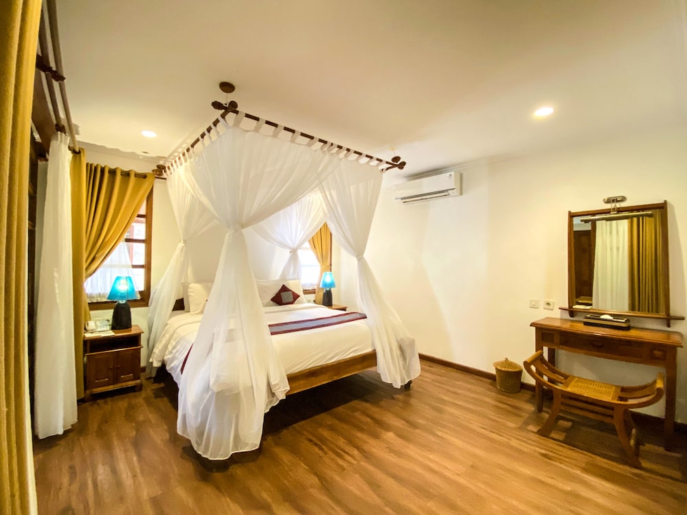 Suite, 1 Bedroom - Photo 14