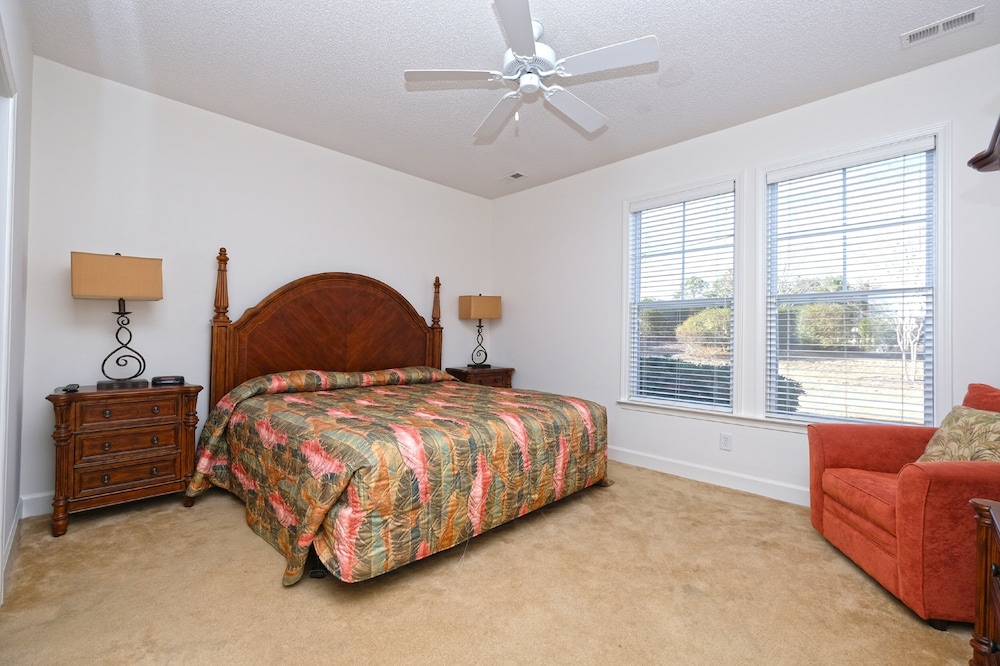 3 Bedroom Townhome photo 2