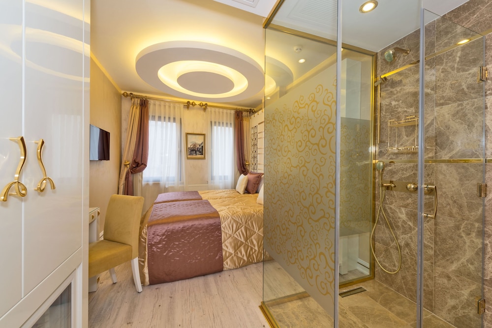 Superior Double or Twin Room photo 2