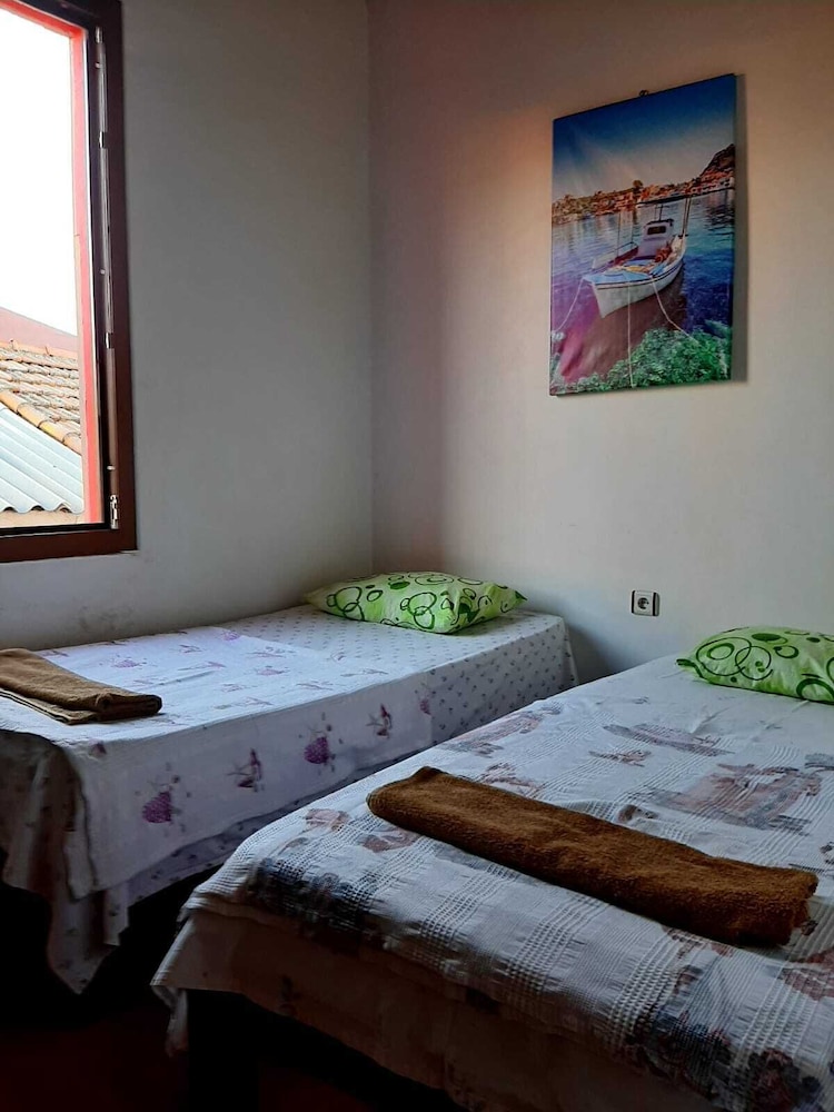 Standard Double or Twin Room photo 1
