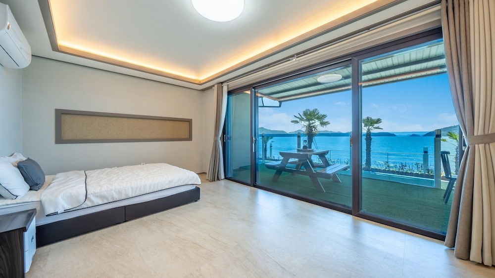 Basic Room, 1 Bedroom (ROOM 101) - Photo 1