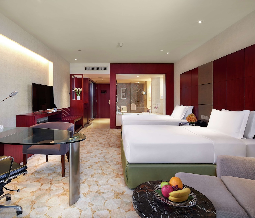 Executive Room, 2 Twin Beds, Balcony - Photo 2