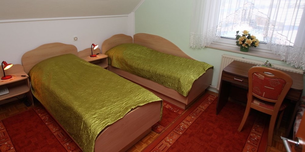 Classic Double or Twin Room photo 3