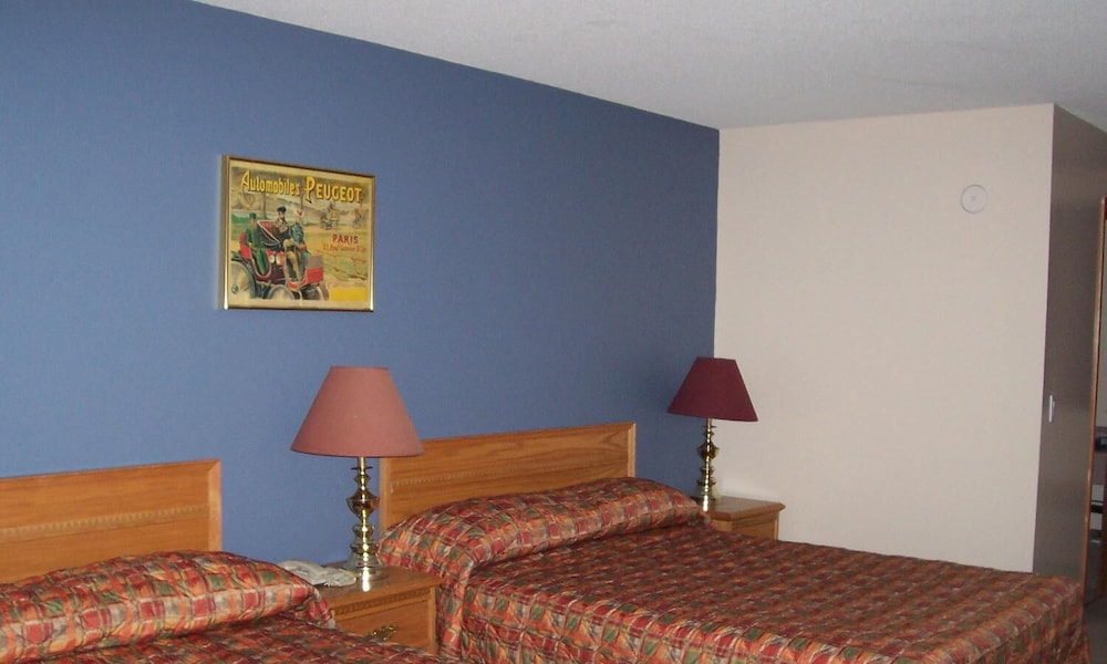Deluxe Room, 2 Queen Beds photo 2