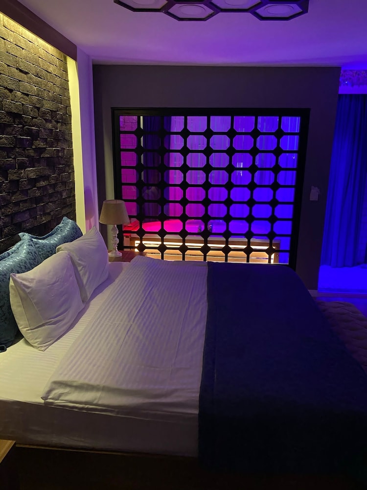 Jacuzzi Terrace Room Sea View photo 1