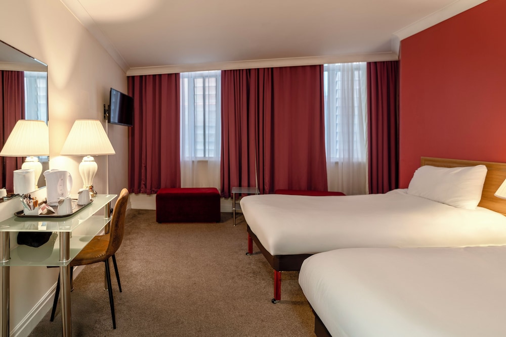 Twin Room - Photo 5