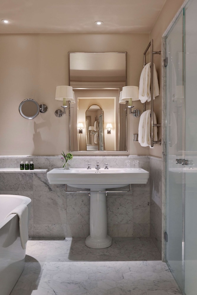 Superior Balcony Room