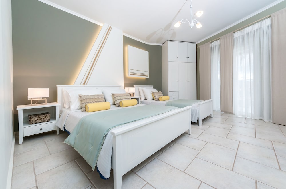 Deluxe Triple Room (2nd / 3rd floor)