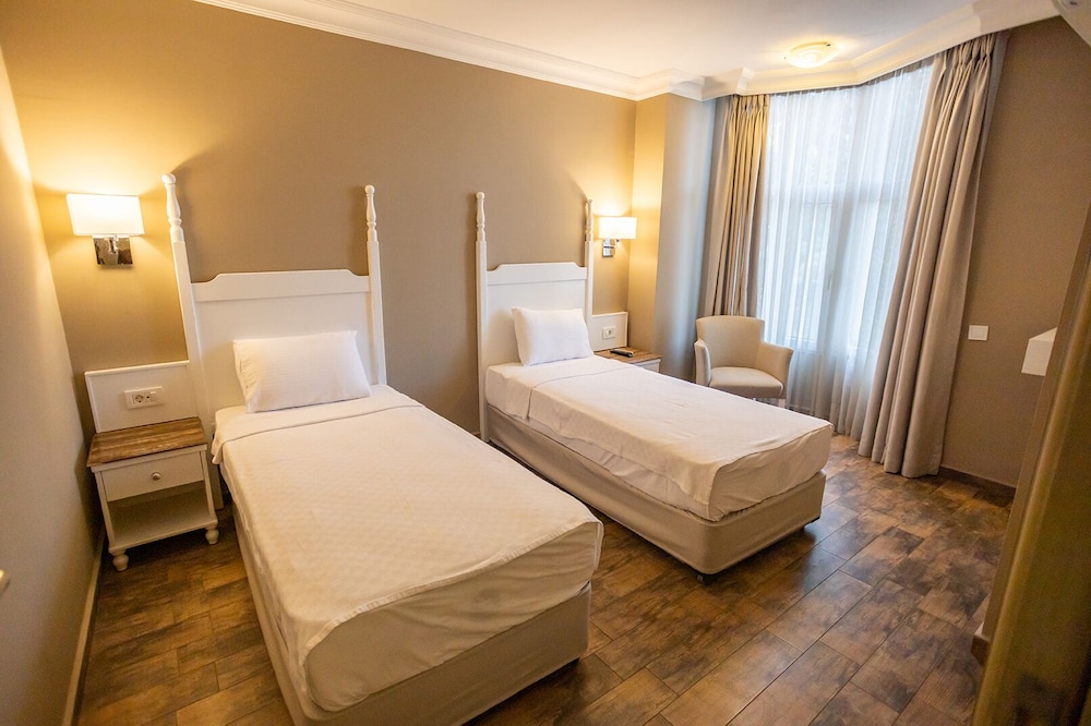 Junior Suite, Garden View photo 3