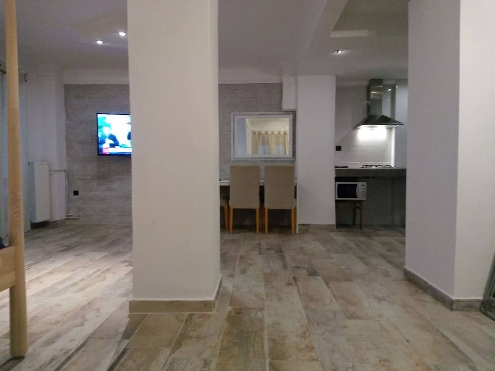 Apartment, Multiple Bedrooms, Patio