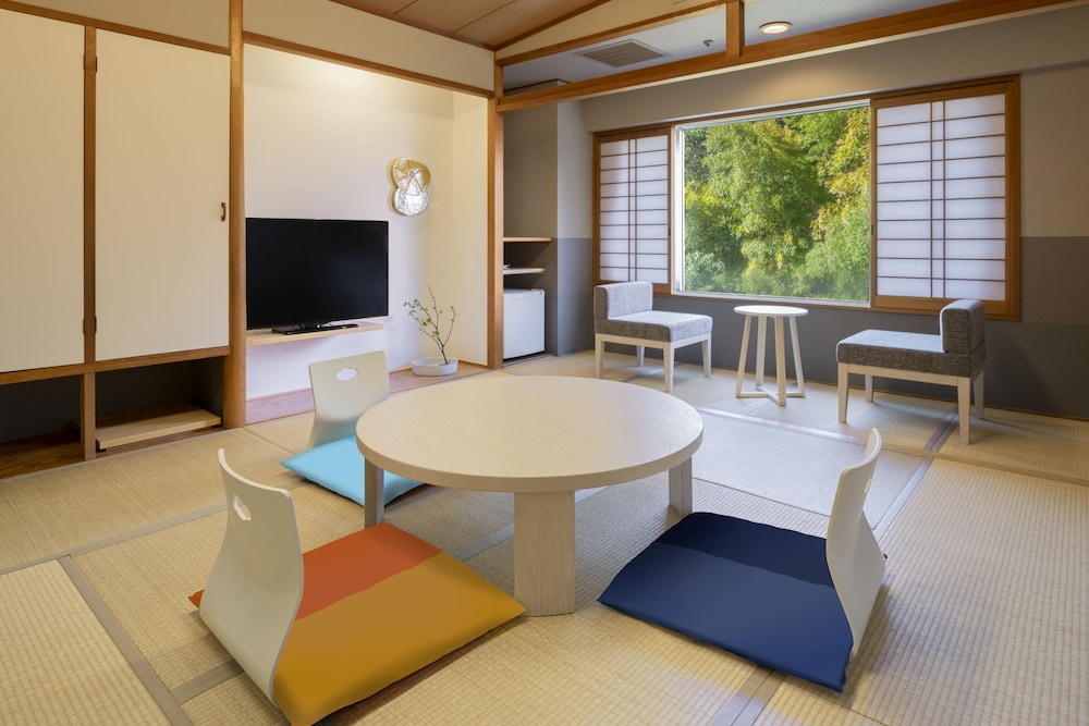 Japanese-Style Room, Non Smoking - Breakfast Only [15 - 18 sqm] photo 3