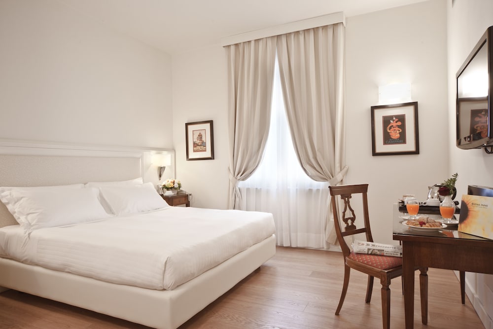 Executive Room, 1 King Bed - Photo 3