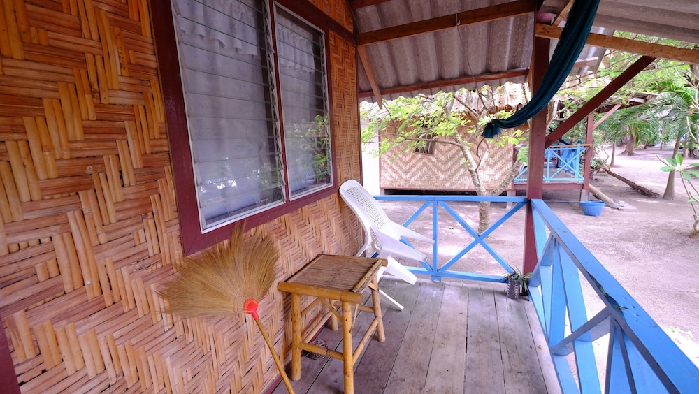 Cottage with Fan photo 2