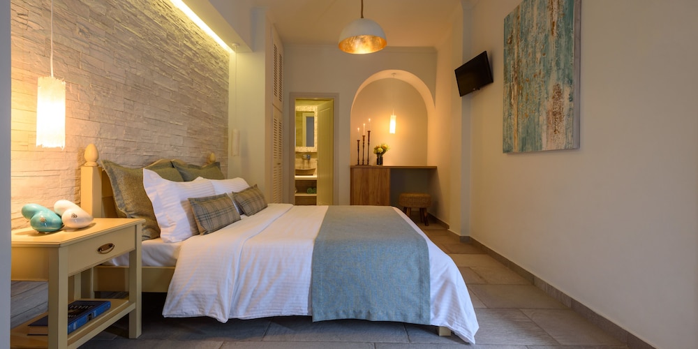 Double or Twin Room, Beachfront (Double)