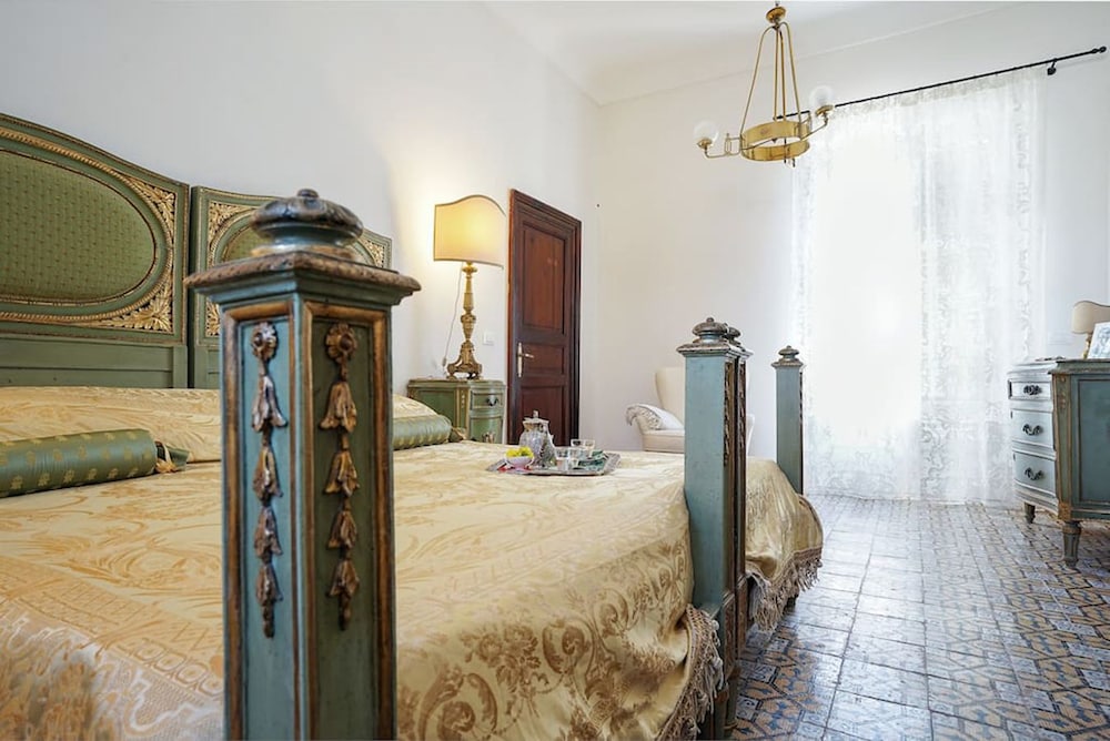 Comfort Double Room, 1 Bedroom, Private Bathroom, Garden View photo 3